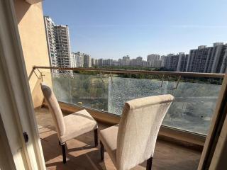 Luxury Studio Apartment in North Eye Noida - 7
