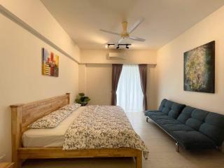 Beachfront 2bedroom Condo - 5