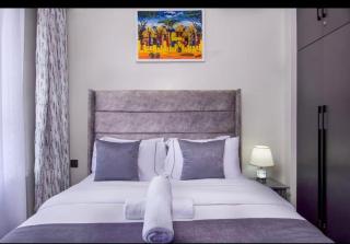 Swim&Stay Lavington - 2