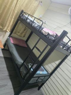 202 Spacious Bunk beds with 2 breezy fans and free Wi-Fi - 7