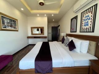 Elysium Tower Skyline View Signature Apartment Opposite Centaurus Mall Islamabad - 1