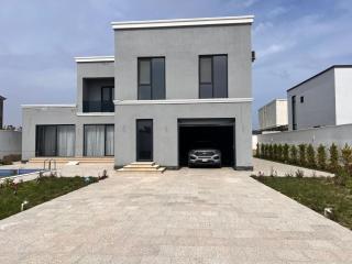 This big and comfortable two storey home - 0