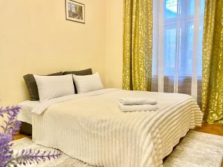 Viktoriya apart on Virmenska - 6