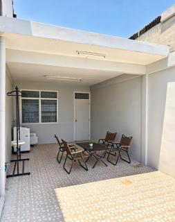 Cloudy Nest Phayathai Entire 4 Storey House for 10PP 8-min Walk to BTS & Airport Link - 4