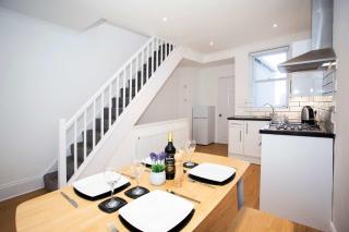 21 Gyllyng Street - 3