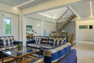 Artemida Beach House - 5