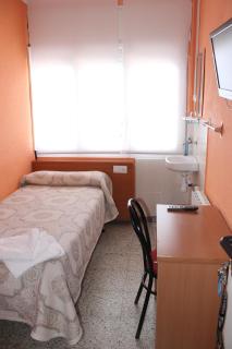 Hostal Cal Siles - El Prat de Llobregat - 7