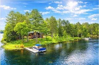 Bua Northwoods Chalet on the Peninsula - 3