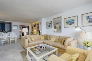 Apartment - Car included - 9