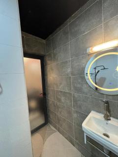 Ivoire suite room, studio Angre 8ᵉ tranche - Abidjan - 1