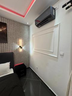 Ivoire suite room, studio Angre 8ᵉ tranche - Abidjan - 4