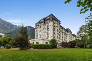 Central Majestic Apartment Near Skiing - Happy Rentals - 5