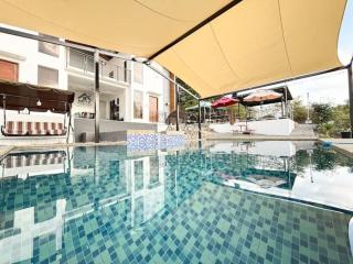 Neyz Farmyardz | One Unit - 6