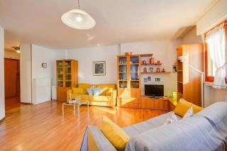 Snow White - Happy Rentals - 8