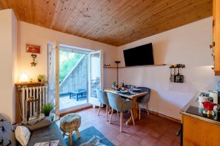 Chaberton Romantic Retreat Ski In Ski Out - Happy Rentals - 8