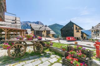 Grange Romantic Retreat Mountain View - Happy Rentals - Grange Sises - 2