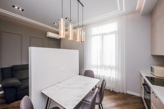 6-63 Zhemchuzhina 38, Zhylianska 68, Kyiv centre, stunning city view, 15 kW backup power, Petrovdom Apartment - 1