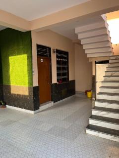 Radha Raman Hotel - 1