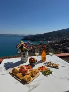 Aurora house -vista mare mozzafiato con parcheggio privato - 0