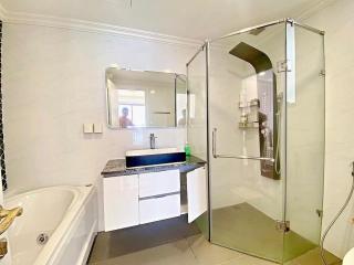 Rivergate Heart Saigon City Free Pool - 2