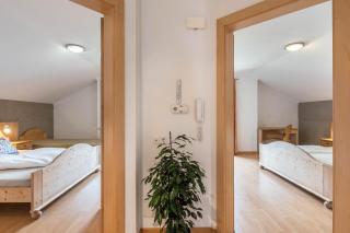 Woehrmannhof Apt Birnblüte - 8