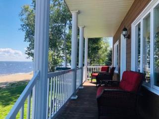 Les Quatre Vents - Lakefront & Private Beach - 0
