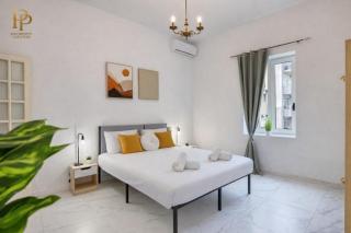 Bright & Modern 2BR - Prime Walkable Area - 9