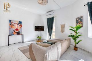 Bright & Modern 2BR - Prime Walkable Area - 3