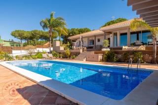 Luxury Stay with Guest House - Pool - Gym & Sauna - 0