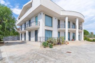 Villa Floyd Charming Rooms - 8