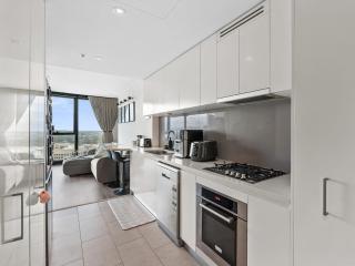 Skytower Level 53 Free Parking Sleeps 5 CBD - 7