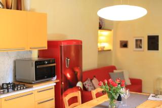 Charming Apartment in Historic Lucca with Modern Comforts - 8