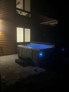 La Signature Guy - Private Spa on the Lake - 6
