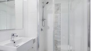 Centrepoint Unit 27 - 1