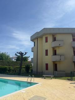 Residence The Golden Sunrise with Pool - 2