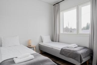 Moderni paritalo lähellä lentokenttää, free parking, sauna - 7