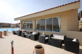 Sunny Apt with Balcony & Pool Access - 2