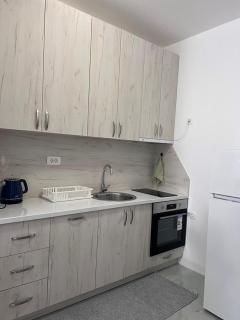City Center E&D Apartment - 7