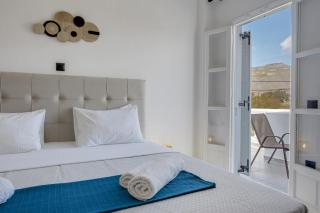 Seaview Double Room Private Jacuzzi - 6
