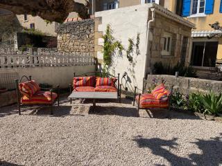 L'Ostal de Terralha avec piscine au centre du village - 3
