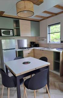 Camping les Pialades -Chalet Mimosa - 1