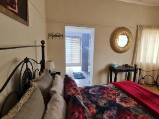 Settle Inn - 1