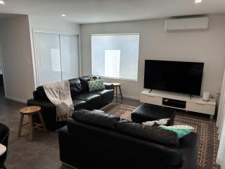 1 - 5a Coochin Street, Dicky Beach - 200m To Beach - 3