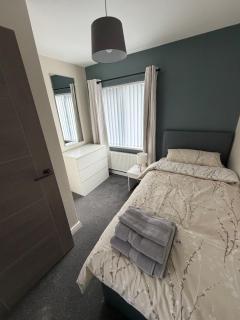 4 Bedroom home from home in Newtownabbey - 3
