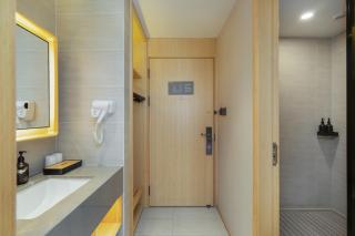 JI Hotel Shanghai Lujiazui Changyi Road Metro Station - 6