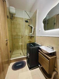 Grecel Luxury Studio Apartment - 8