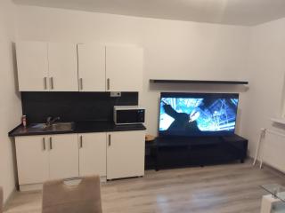 krásny 4 izbový byt v Karlovej Vsi - 0