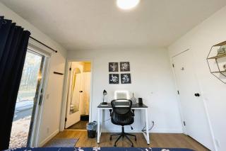 Private & Convenient-Hot tub-Fire Pit-Game room! - 2