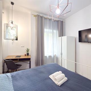 Quiet stay near Central Park with garden view - 8