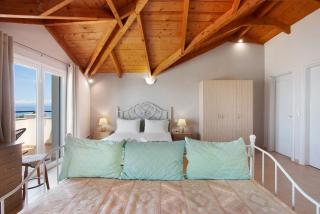 Yiannis Suite with Sea View 10 - 5